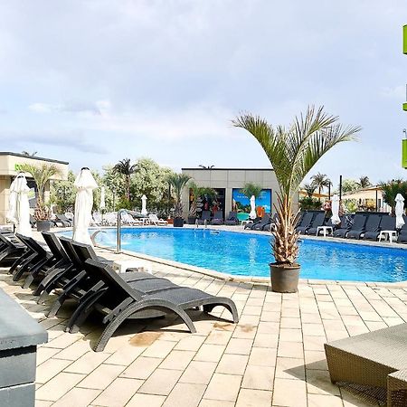 Năvodari Serenity By The Sea Apartment Spa N Pool Alezzi Beach Resort المظهر الخارجي الصورة